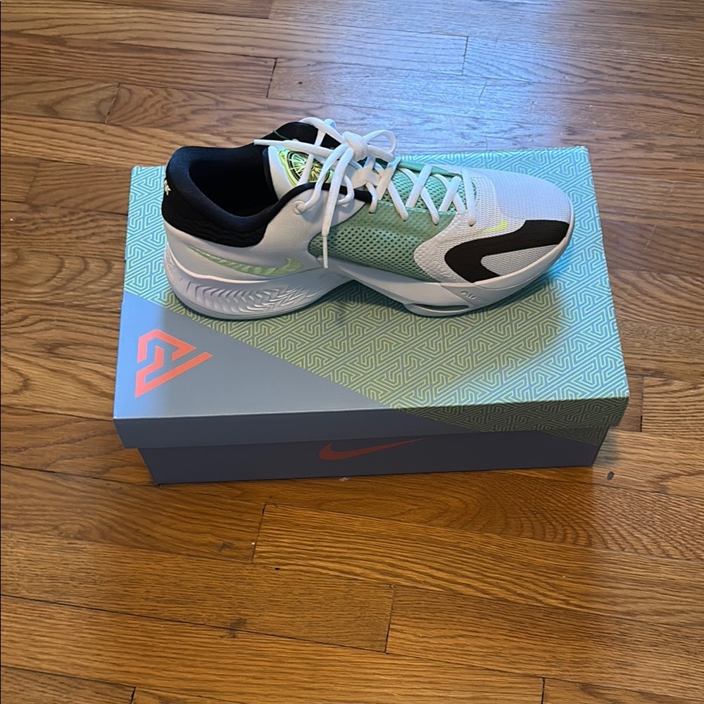 Nike Zoom Freak 4 ‘Greek Coastline’